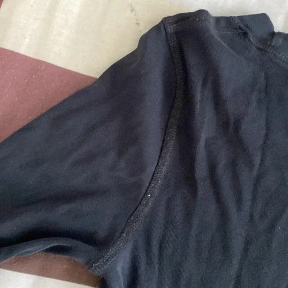 Scoop neck Black loose Long-Sleeve T-Shirt - Picture 15 of 17